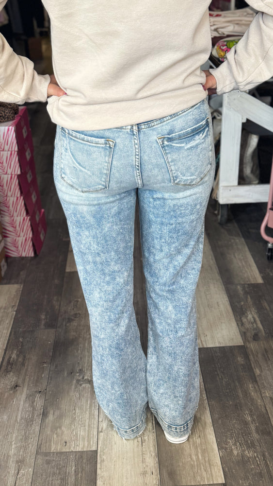 Vintage Wash Wide Leg Jeans