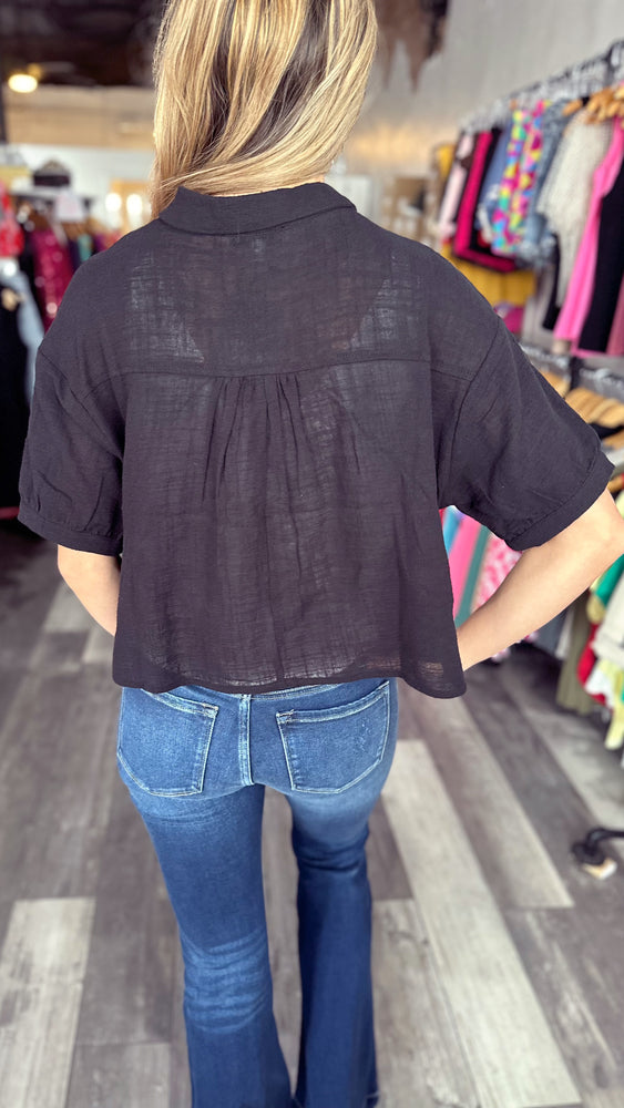 Short Sleeve Cropped Button Up in Black