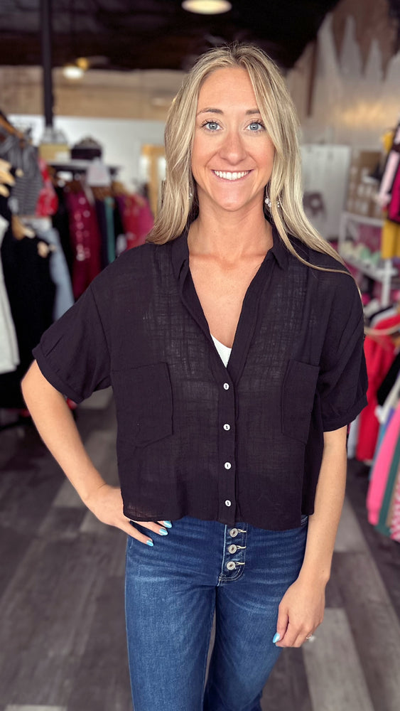 Short Sleeve Cropped Button Up in Black
