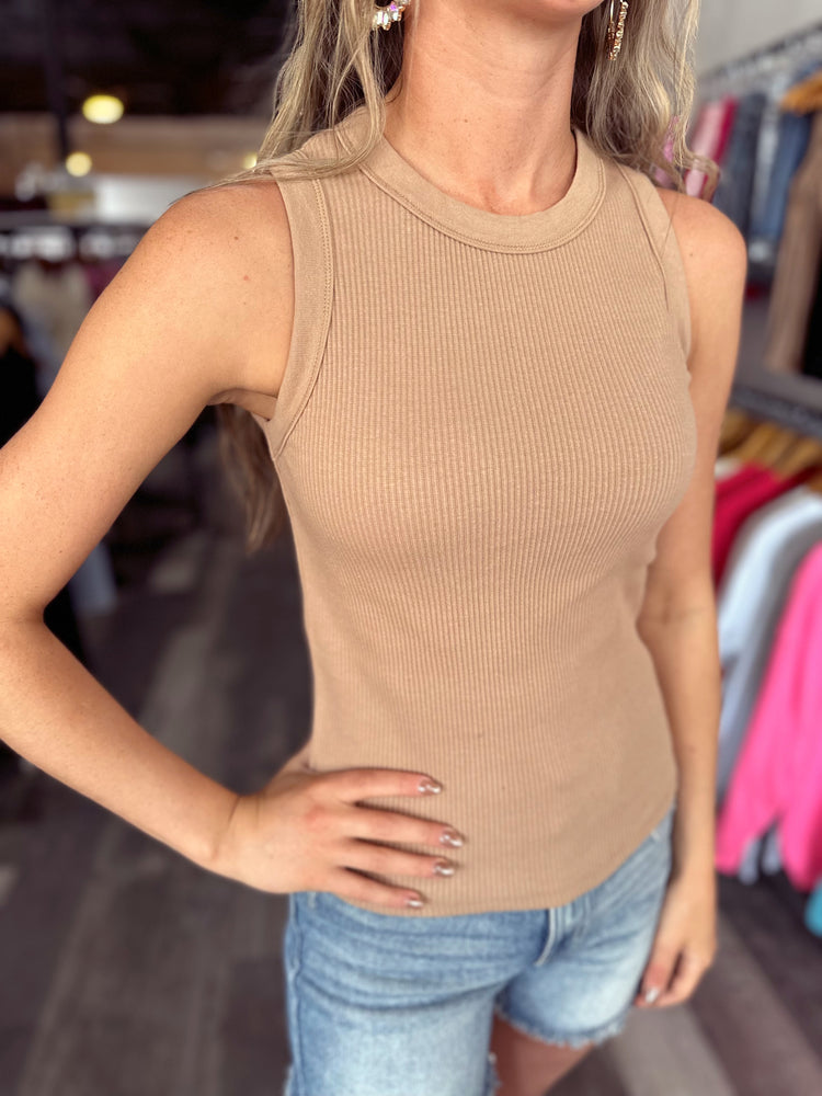 Ribbed Crewneck Tank in Mocha
