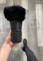 Glitter Boots With the Fur by VeryG