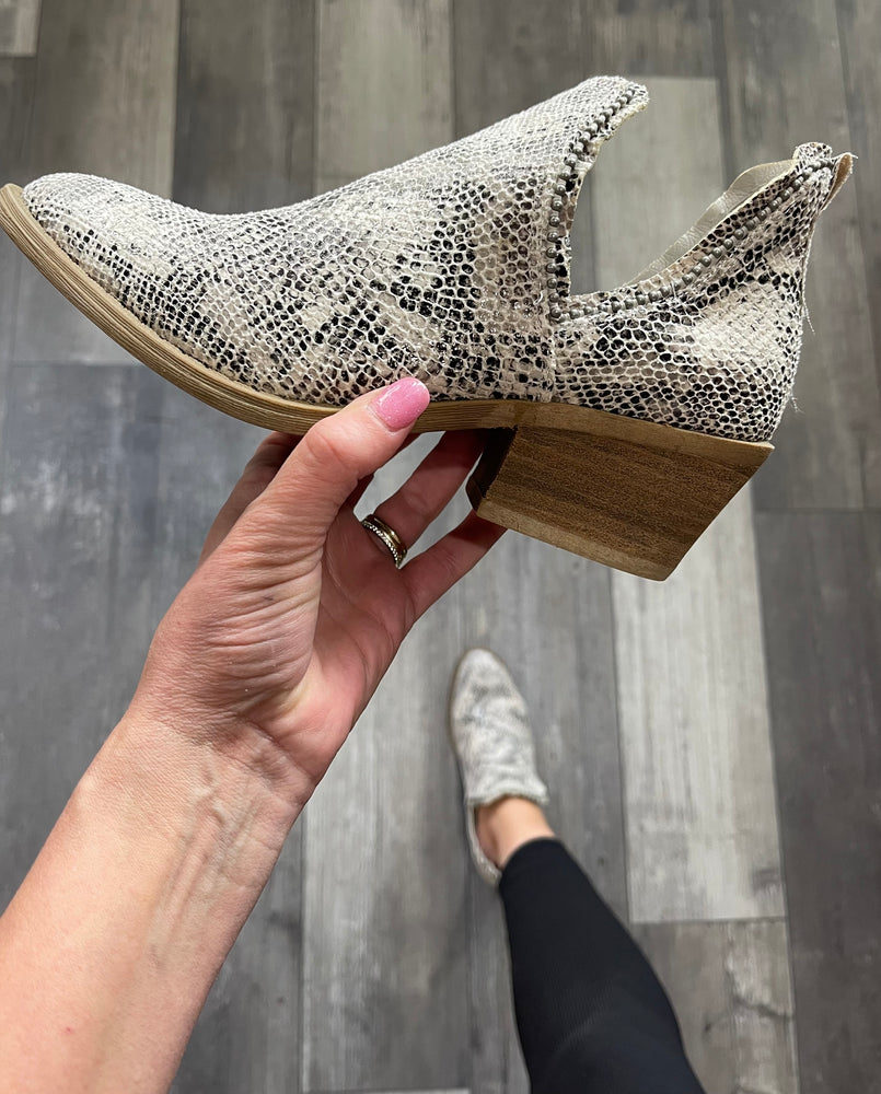 Shoes – The Paisley Prairie Boutique