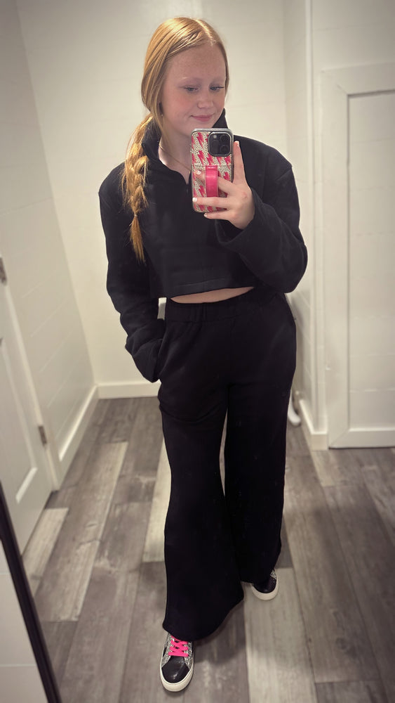 Black Cropped Sweatshirt/Pants Set