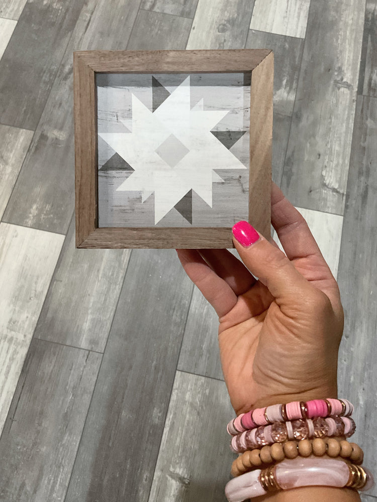 5”x5” Gray Quilt Pinwheel Sign
