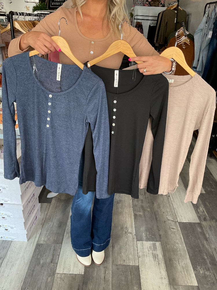 Ribbed Knit Henley Long Sleeve Top