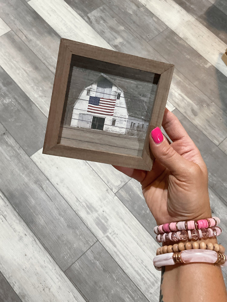 5”x5” Americana White Barn Sign